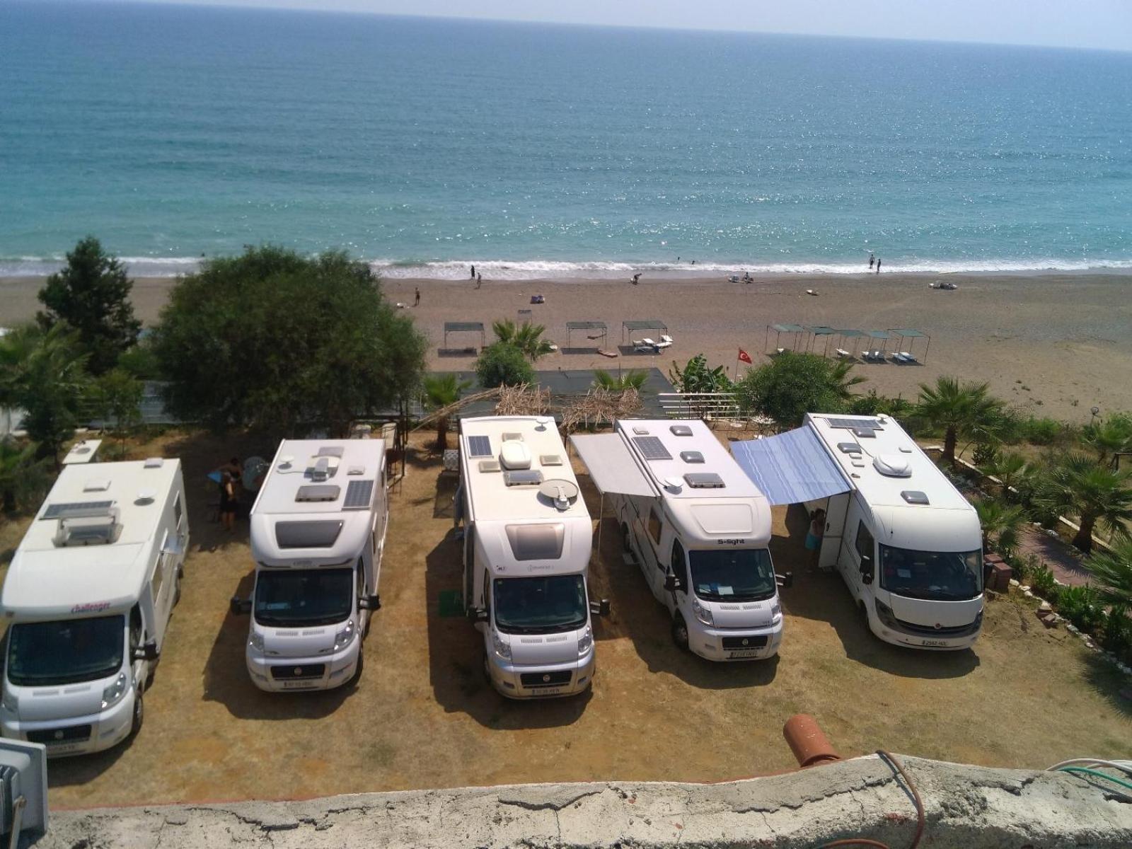 Mavi Cennet Camping Caravan Hotel คิซิลอท ภายนอก รูปภาพ